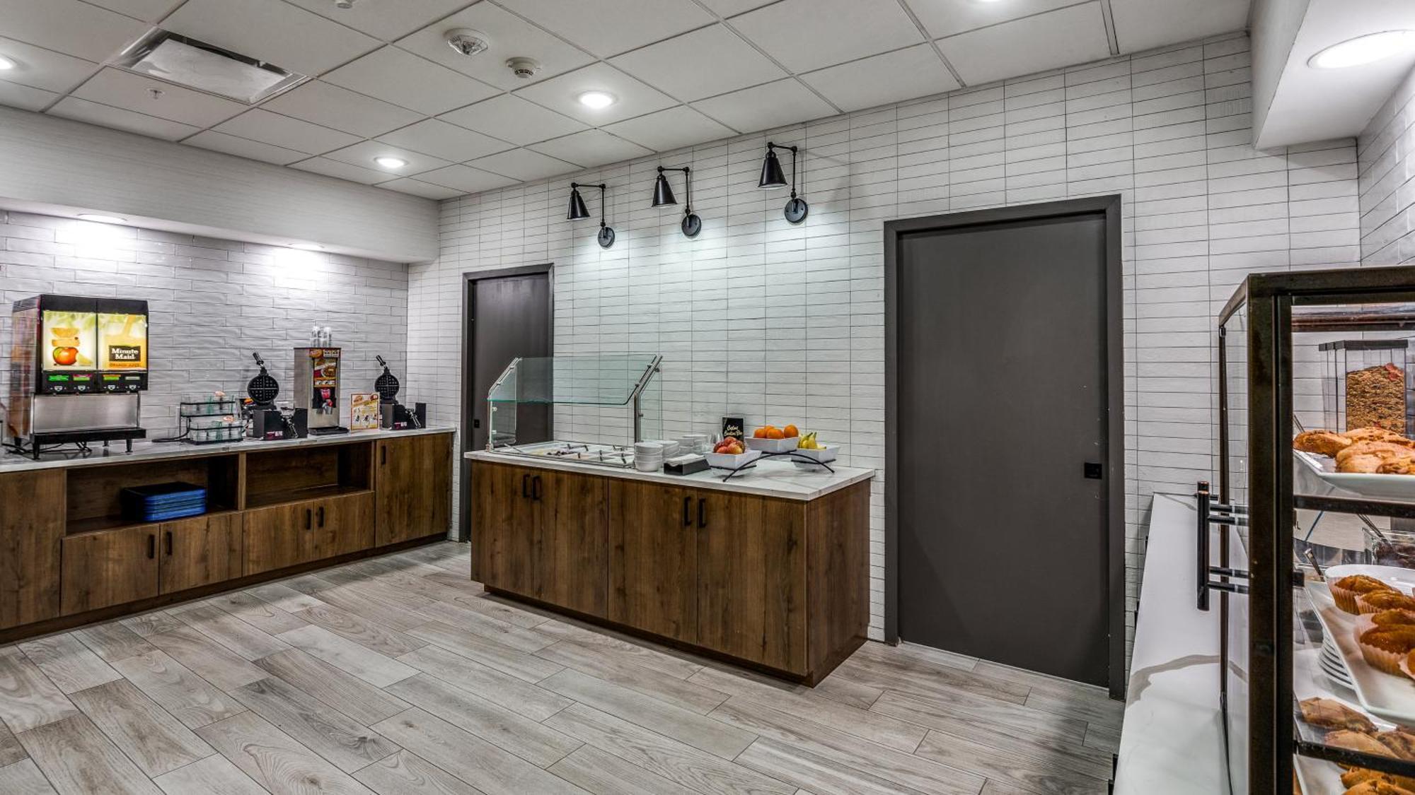 Holiday Inn Dallas Market Ctr Love Field By Ihg Exterior photo