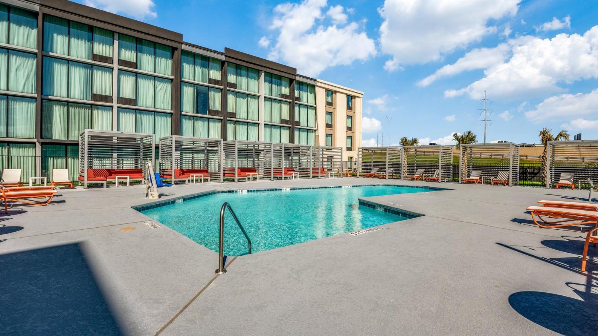 Holiday Inn Dallas Market Ctr Love Field By Ihg Exterior photo